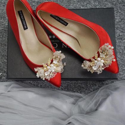 Pointed Toe High Heel Pumps Adorned..