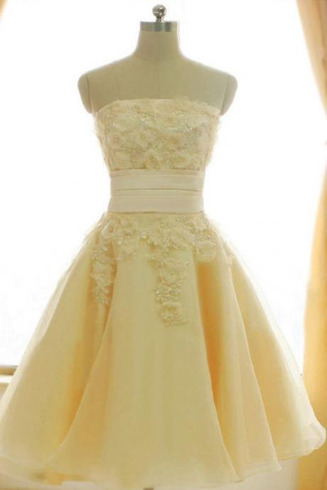 Mini Short Prom Dress Party Dress Elegant Short A-line Strapless Chiffon Satin Homecoming Dress with Flowers Applique